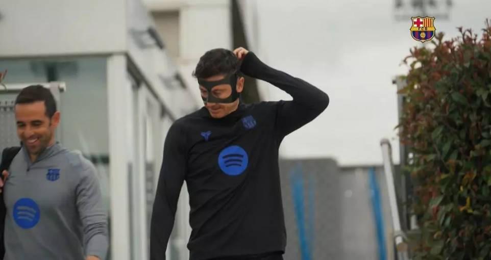 kaiyun sports-每体：莱万今天参加合练，预计能入选对阵毕包的名单