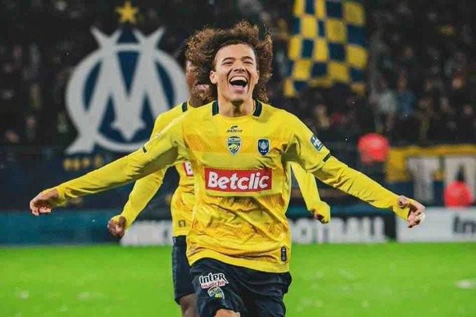 开云平台-Here we go！罗马诺：马赛就签下索肖天才中场约瑟夫达成协议