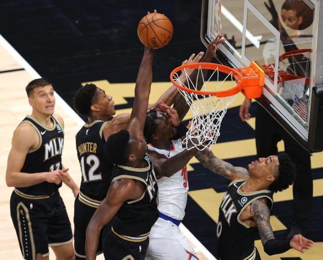 开云平台-进攻常规操作防守崩塌 尼克斯1比3落后已无力回天